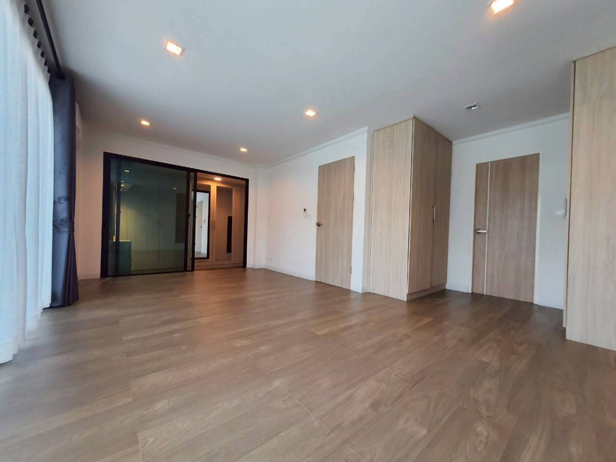 รูป ให้เช่าบ้านแฝด 3 ชั้น - SUPALAI ESSENCE ลาดพร้าว 107 - รูปที่ 16/38