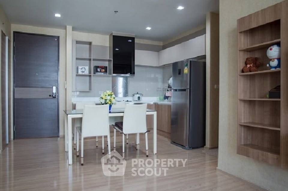 รูป คอนโด 2-ห้องนอน ที่ ริธึ่ม สาทร ใกล้ BTS สะพานตากสิน (ID 2783474) - รูปที่ 4/10