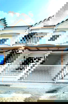 ทาวน์โฮม แม็คโคร บางบัวทอง : ขายทาวน์เฮาส์บุศรินทร์ L&H บ้านกล้วย-ไทรน้อย 20.5 ตร.ว. ใกล้ MRT คลองบางไผ่ ฟรีโอน