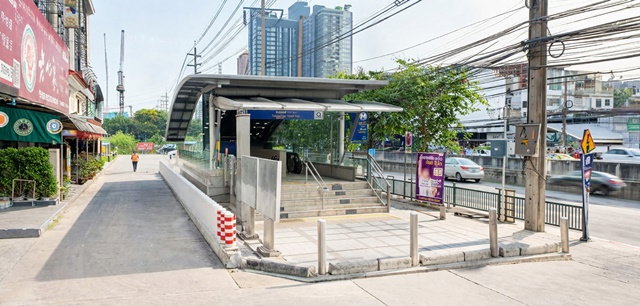 รูป ทำเลอินทามระ MRTสุทธิสาร 490ม. 5คัน อาคาร 5 ชั้นให้เช่า 2 คูหา ห้องมุม ตลาดห้วยขวาง ม.หอการค้าไทย 3นอน 3น้ำ ใกล้ 30 ตร.ว. 450 ตร.ม. - รูปที่ 3/8