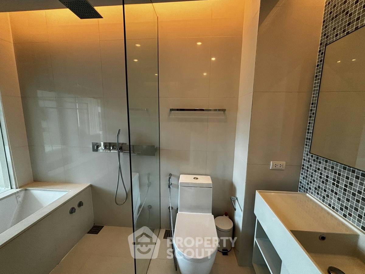 รูป คอนโด 1-ห้องนอน ที่ เดอะ รูม สุขุมวิท 21 ใกล้ MRT สุขุมวิท (ID 2751403) - รูปที่ 5/6