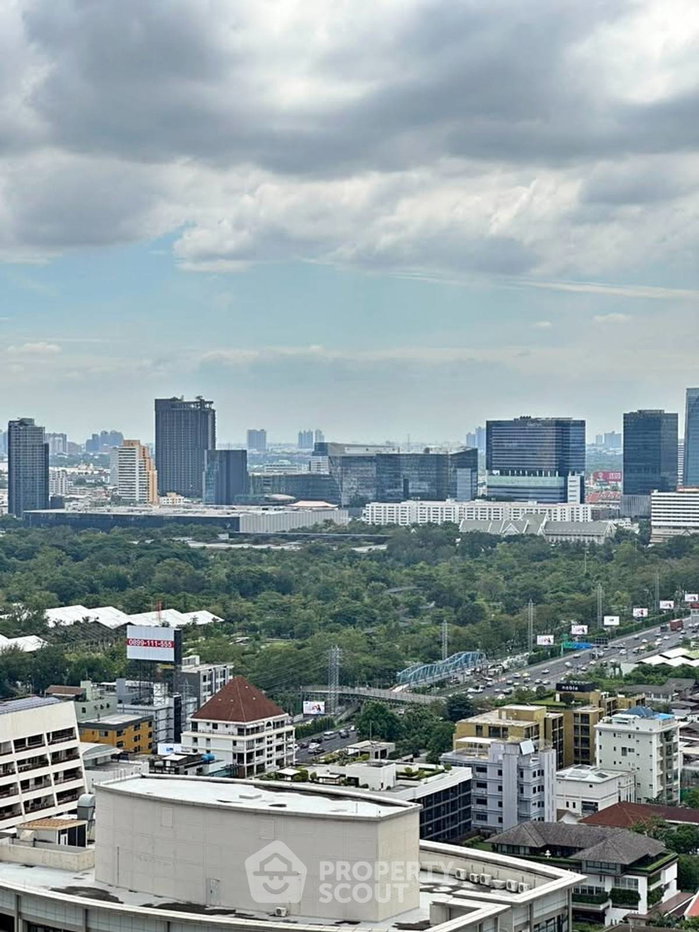 รูป คอนโด 2-ห้องนอน ที่ ออลซีซั่น แมนชั่น คอนโดมิเนียม ใกล้ BTS เพลินจิต (ID 2470047) - รูปที่ 11/18