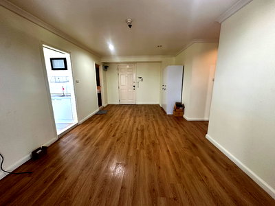 คอนโดให้เช่า : ให่เช่า 2 ห้องนอน ตึก A ชั้น 8 ขนาด 68 ตรม ราคา 14,000 บาท ห้องเปล่า