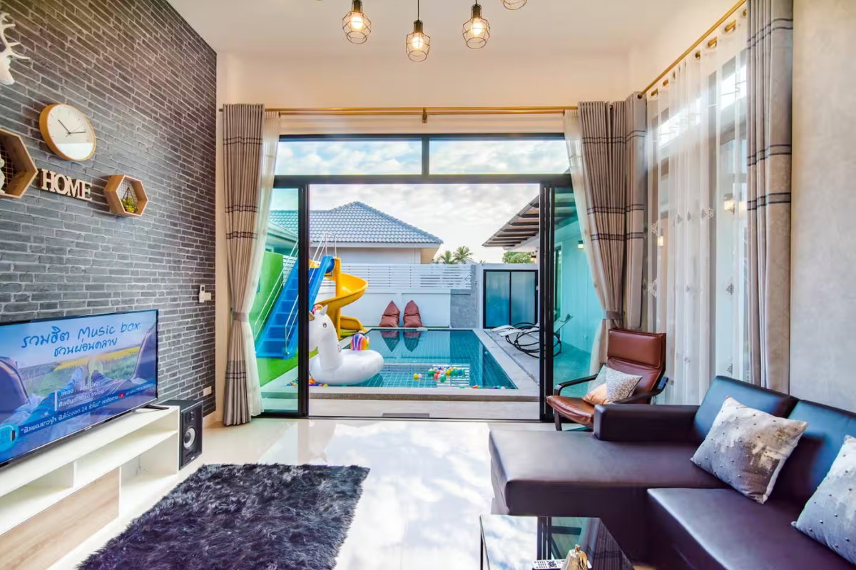 picture 3-Bedroom Private Pool Villa – Soi Mon Mai, Hua Hin - 4/17