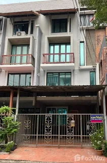 รูปภาพ ทาวน์เฮ้าส์ให้เช่า 4 ห้องนอน ในโครงการ อารียา แมนดารีนา สุขุมวิท 77 5354364