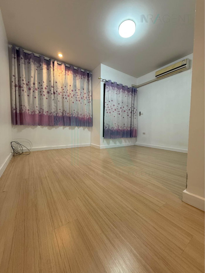 รูป 📌 ให้เช่าทาวน์เฮาส์ 3 ชั้น ซิกเนเจอร์ วัชรพล 3 ห้องนอน 3 ห้องน้ำ - รูปที่ 5/8