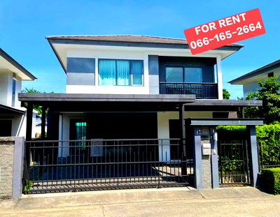 บ้านเดี่ยวให้เช่า :  ให้เช่าบ้านเดี่ยว Britania Bangna Km.12 รีโนเวทใหม่ เฟอร์ฯครบ ติด ถ.บางนา-ตราด เพียบพร้อมด้วยสิ่งอำนวยความสะดวก ใกล้ทางด่วน ใกล้สุวรรณภูมิ 20 นาที