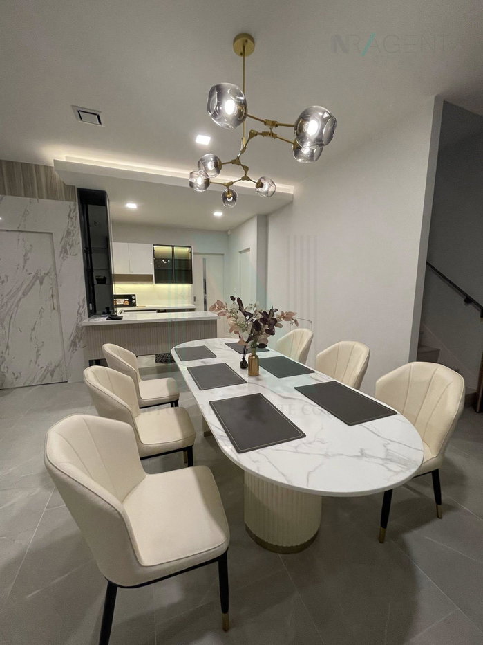 รูป 📌 ให้เช่าบ้านเดี่ยว 2 ชั้น มัณฑนา บางนา - วงแหวน 4 ห้องนอน 5 ห้องน้ำ - รูปที่ 2/8