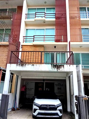 Townhouses for sale Yamjard Vichanusorn School : 📌 For Sell Town house PRADYA HOMETOWN 4-story 3 bedroom 3 bathroom