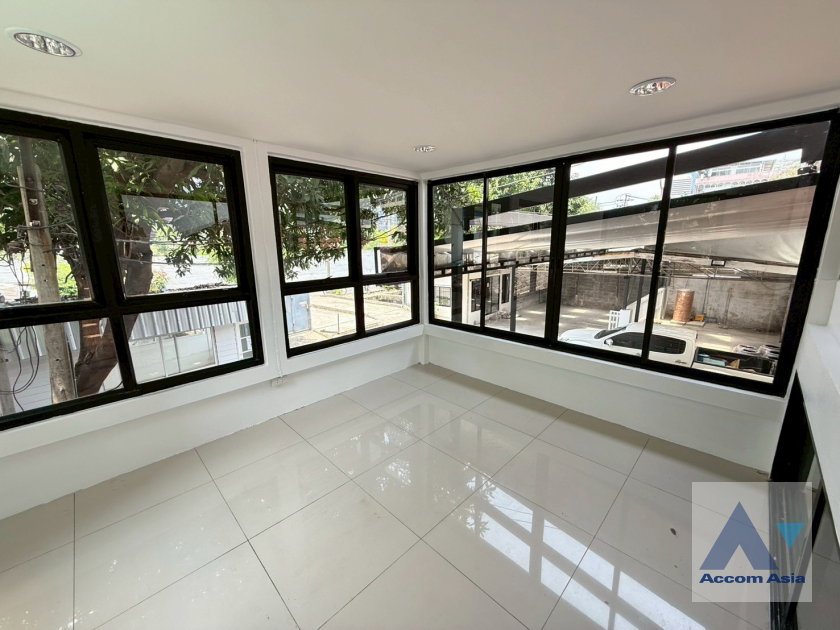 picture 🔼🔽 AccomA 📩 2 BR House in Khlong Toei (AA29865) - 18/20