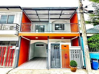 Townhouses for sale Denla British School : 📌 For Sell Town house BUATHONG THANI 2-story 4 bedroom 2 bathroom