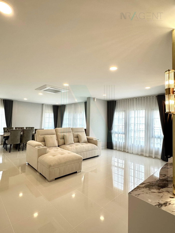 รูป 📌 ให้เช่าบ้านเดี่ยว 2 ชั้น เซนโทร บางนา เฟส 2 4 ห้องนอน 5 ห้องน้ำ - รูปที่ 2/8