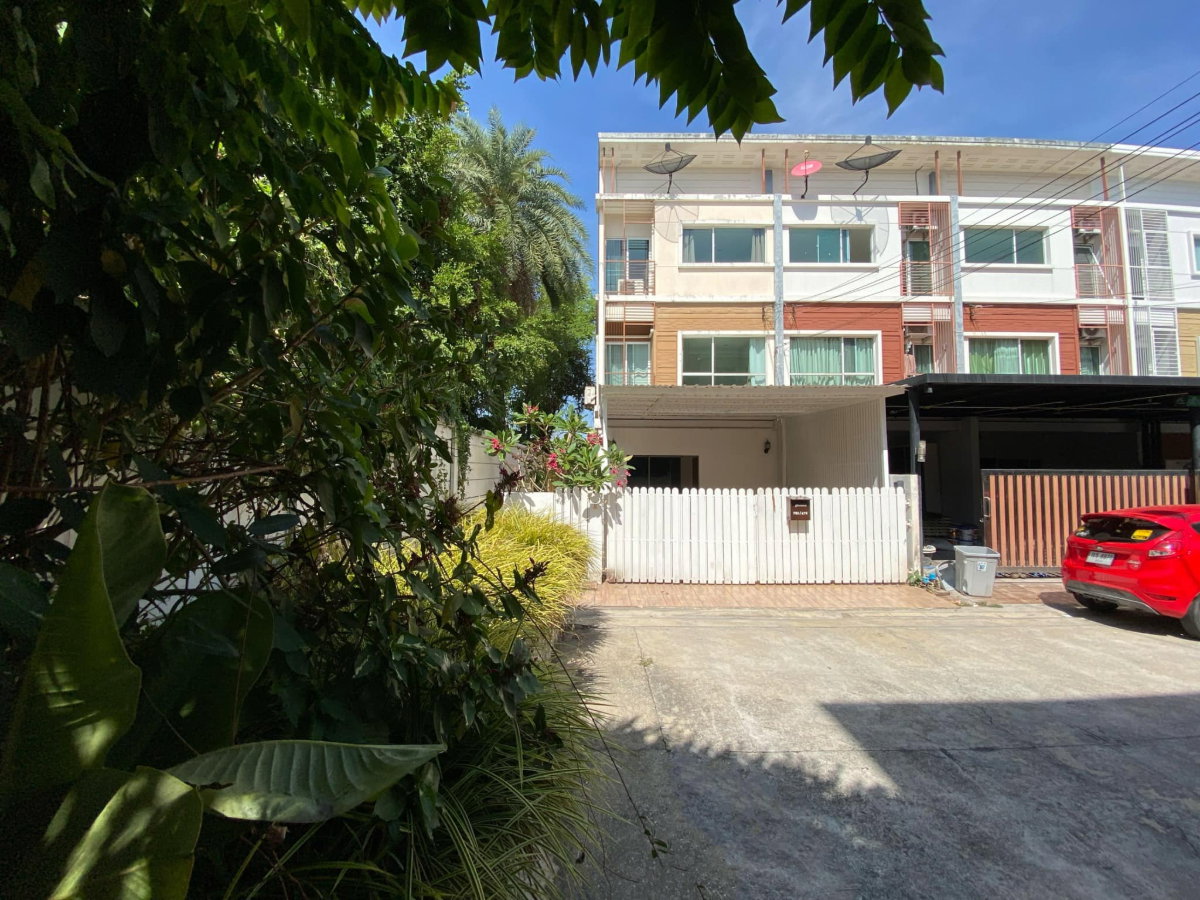 รูป UV01760 - Villette City  Pattanakarn : BTS Phra Khanong - รูปที่ 39/52