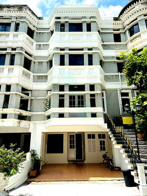 Townhouses for rent Petchburi Road Bangkok : 📌 For Rent 4-story Townhouse CHICHA CASTLE 4 bedroom 5 bathroom