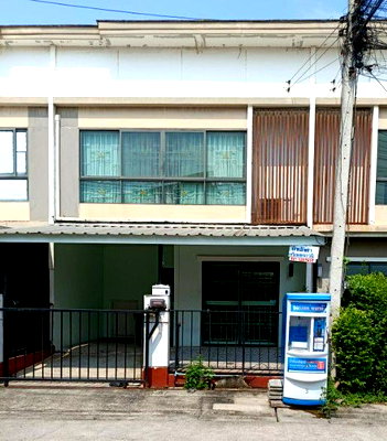 Townhouses for rent Borommaratchachonnani Rd. : ✨ Townhome for rent, Baan Pruksa 83 Borommaratchachonnani-Sai 5 project, 3 bedrooms, 2 bathrooms, 18 sq.wa., near Central Salaya. 9000 baht. 🏡💖