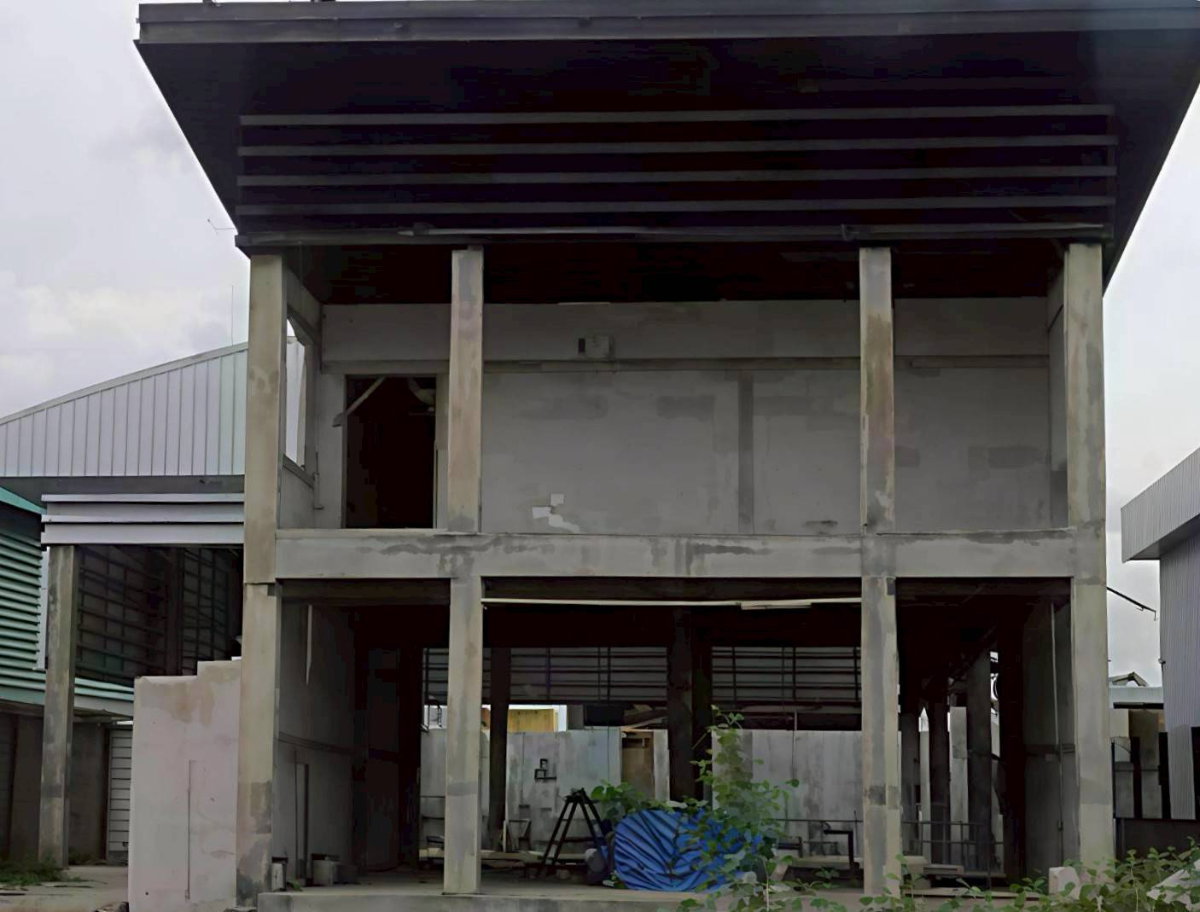 รูป 295AGKI ขายด่วน! ที่ดินพร้อมออฟฟิศ + โกดัง บางบัวทอง - รูปที่ 1/2