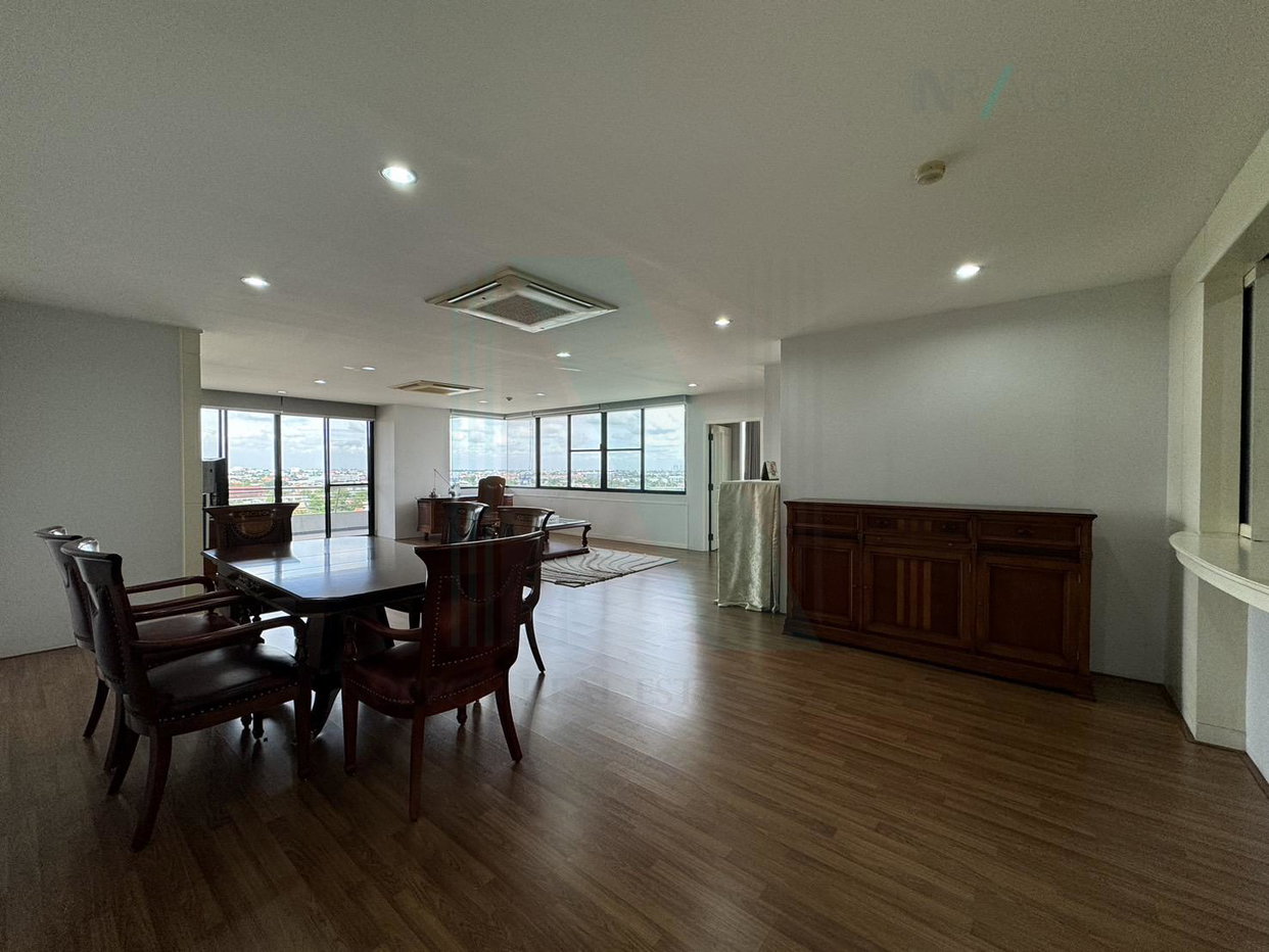 รูป 🎊 ให้เช่าคอนโด ริเวอไรน์ เพลส คอนโดมิเนียม อาคาร 1 ชั้น 12 3 ห้องนอน ขนาด 218 ตรม ใกล้ บิ๊กซี วงศ์สว่าง - รูปที่ 4/8