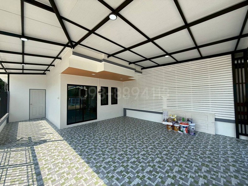 รูป ขายทาวน์เฮ้าส์หลังมุม มบ.อรุณธรสุขาภิบาล 5 ขนาด 25 ตรว 3นอน 2น้ำ ตกแต่งสวย ทำเลดี อยู่สบายต้องหลังนี้ - รูปที่ 2/8