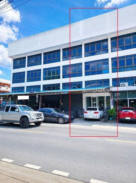 รูป พระยาสุเรนทร์ รามอินทรา107-111 ให้เช่าตึกพาณิชย์ 3.5 ชั้น 23 ตรว. 318 ตรม. Lotus 7-Eleven แฟชั่น 3 กม. ตลาดหทัยมิตร 1.2 กม. - รูปที่ 1/8