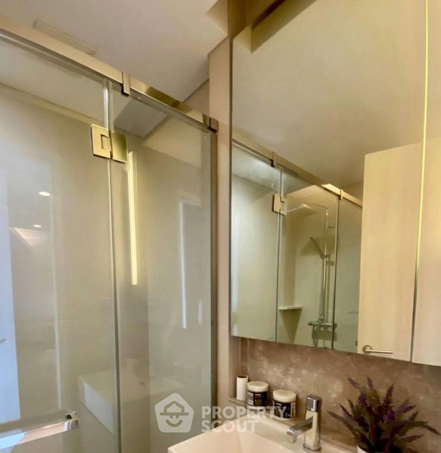 รูป คอนโด 2-ห้องนอน ที่ เดอะ ลุมพินี 24 ใกล้ BTS พร้อมพงษ์ (ID 2781196) - รูปที่ 3/5