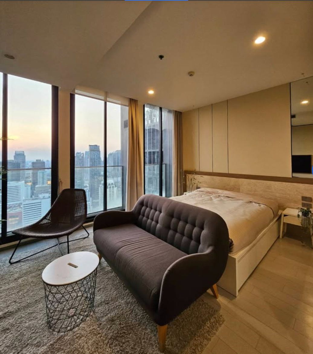 ว่างพร้อมอยู่! Noble Ploenchit. 1นอน 45ตร.ม. Line id: @pfagent