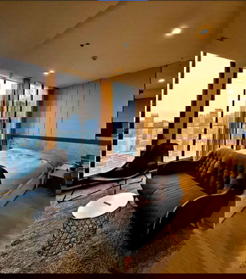 Condos for rent : for rent Noble Ploenchit. 1bed 45sqm. Line id: @pfagent