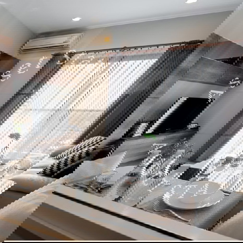 picture THE CREST Sukhumvit 34: Prime location, just 150 meters from BTS Thonglor. - 10/12