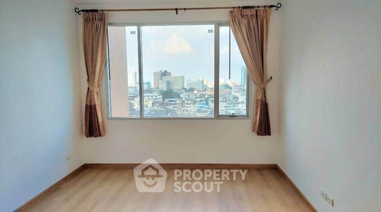 คอนโด 1-ห้องนอน ที่ วิลล่า สาทร ใกล้ BTS กรุงธนบุรี (ID 2553292)