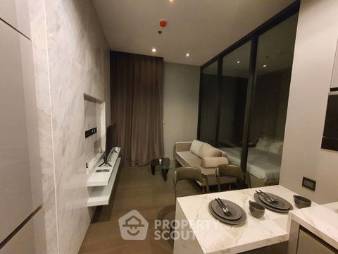 1-BR Condo at The Esse At Singha Complex near MRT Phetchaburi (ID 437847)