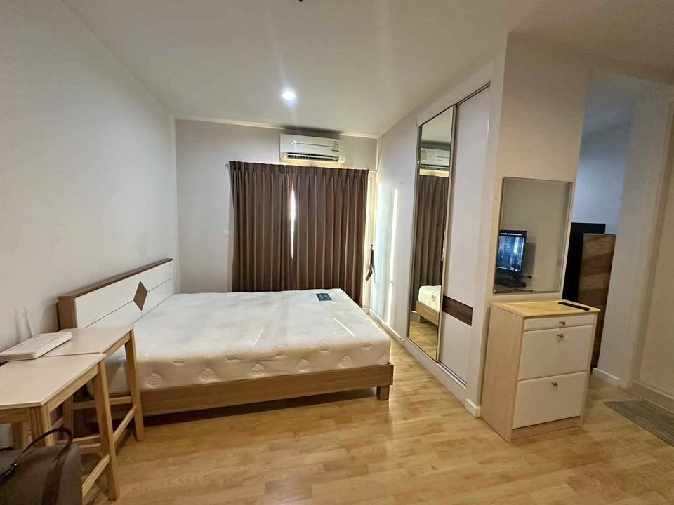 รูป ใกล้รถไฟฟ้า และรถประจำทาง ใกล้ห้าง พาร์คแลนด์ แคราย - รูปที่ 2/10