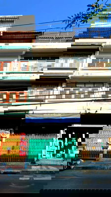 เช่าอาคารพาณิชย์ เพชรเกษม 50/1 : ❗️ ให้เช่าอาคารพาณิชย์ซีคอนบางแค รถไฟฟ้าเพียง 30 เมตร 