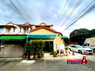 Townhouses for sale Bangkok : K.C. Ramintra 8 | 2-Storey Corner House on 24 Sq.Wah | Located on the Main Road Within the Project