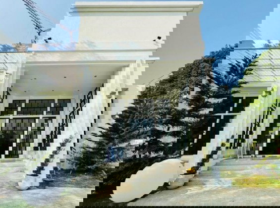 รูป ให้เช่าอาคาร / สำนักงาน บนที่ดิน 351 ตารางวา ใกล้ BTS สถานีแบริ่ง อยู่ในซอยแบริ่ง / แอร์ 8 เครื่อง / จอดรถหลายคัน / เหมาะหลากหลายธุรกิจ - รูปที่ 2/16