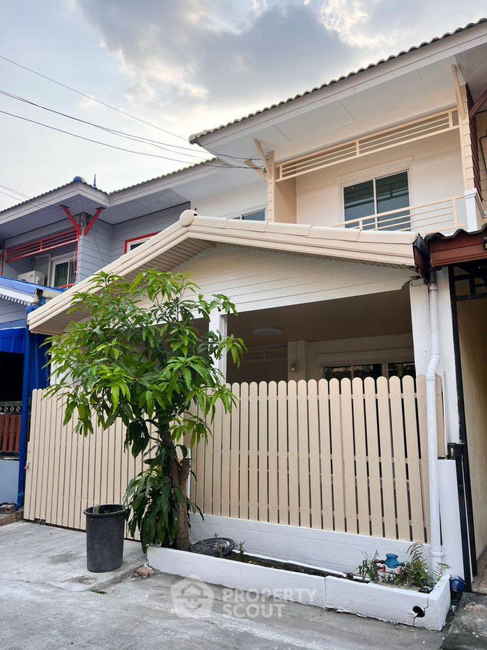 รูป ทาวน์เฮ้าส์ 4-ห้องนอน ที่ บ้านมณฑล 8 ใน บางแคเหนือ (ID 2731156) - รูปที่ 2/18