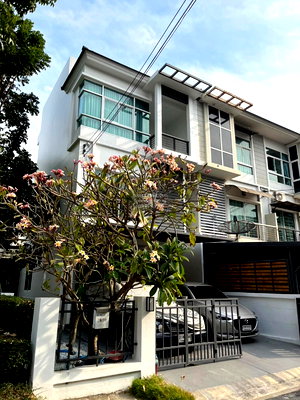 Townhouses for rent Airport Link Ban Thap Chang  : For Rent Townhouse/Townhome  , The Metro Rama 9 , Prawet , Prawet , Bangkok , CX-116821 ✅ Live chat with us ADD LINE @connexproperty ✅