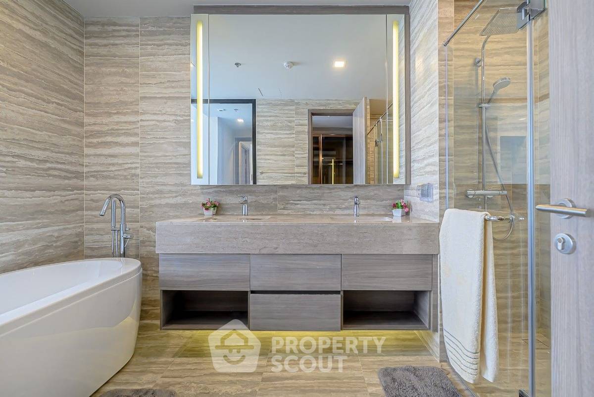 picture 2-BR Condo at Celes Asoke near MRT Sukhumvit (ID 513038) - 18/28