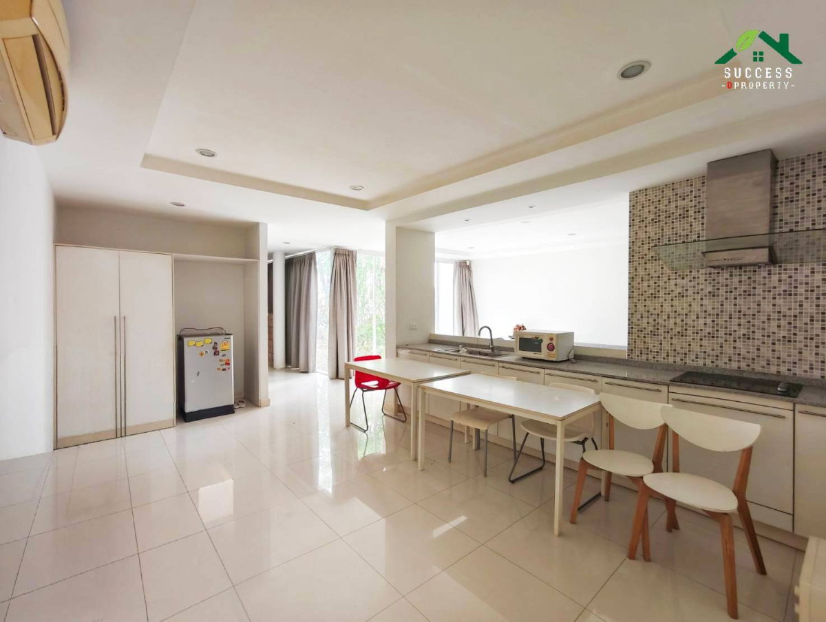 รูป ขายบ้านเดี่ยว คอร์ทยาร์ด วิลล่า พระราม 9 - วงแหวน บ้านหลังริม หน้าบ้านไม่ชนใคร 79 ตร.ว. ทำเลดีติดทางด่วนมอเตอร์เวย์ ใกล้สนามบินสุวรรณภูมิ 80 ตร.ว. - รูปที่ 5/20