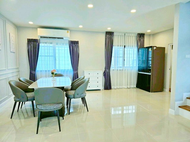 รูป บ้านหลังมุม บ้านเดี่ยว 2 ชั้น 4 นอน 5 น้ำ สนามบินดอนเมือง ช่างอากาศอุทิศ ใกล้ รร.นานาชาติ Harrow 800 ม. สนามบินดอนเมือง 100 ตร.ว.252 ตร.ม - รูปที่ 3/8