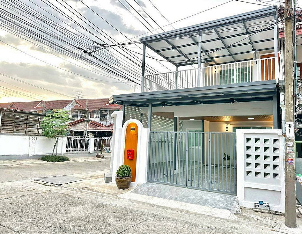 รูป บ้านหลังมุม แถมแอร์ 2 ตัว ใจกลางเมืองนนทบุรี ใกล้รถไฟฟ้า #หมู่บ้านอุบลชาติ ไทรม้า ท่าอิฐ ใกล้โรงพยาบาลพระนั่งเกล้า - รูปที่ 3/26