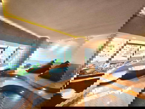 Sithakarn Condominium
Luxury Condo for Rent –Chidlom Location