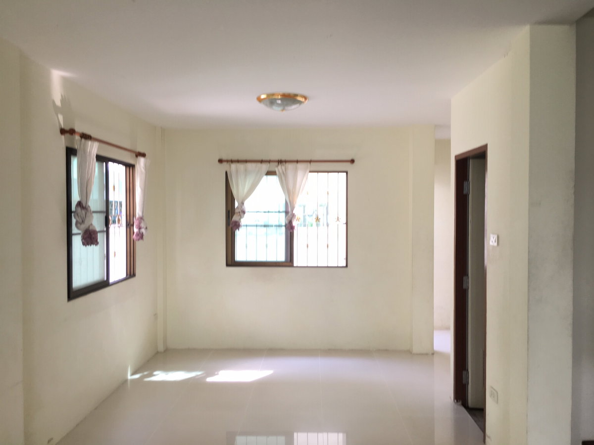 รูป ให้เช่า บ้าน ทฮ ปิยวัตน์ บางแสน 9,500/ด (0982672092) - รูปที่ 5/12