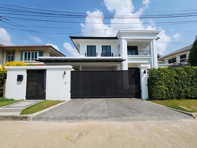 รูป บ้านเดี่ยวให้เช่า 2 ชั้น ปรับปรุงใหม่ สไตล์ Modern ขนาด 93 ตารางวา 4 นอน มีเรือนรับรองแยก อยู่หลังเซ็นทรัล พระรามสอง - รูปที่ 1/8