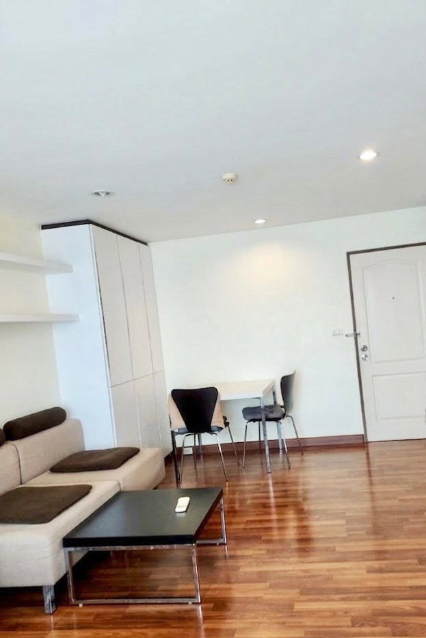 picture For rentðĨonly 10,999 FullFurnish 31sqm - 3/7