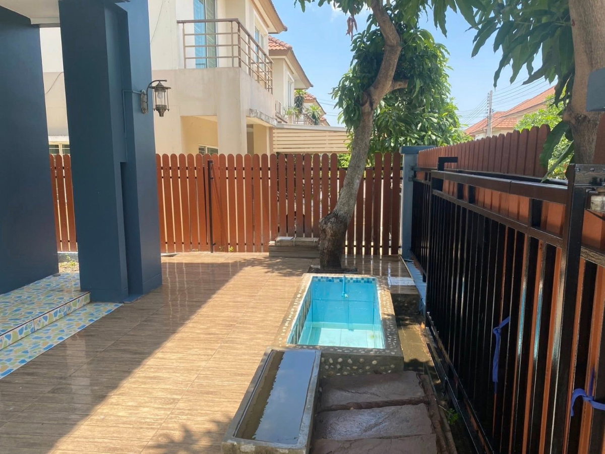picture  Single house for rent in Thada Park Village, Bowin. - 3/12