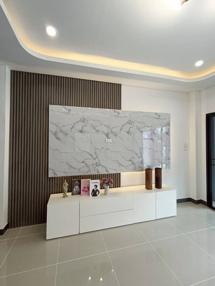 รูป ขายบ้านเดี่ยวรีโนเวทใหม่มือสอง - รูปที่ 3/20