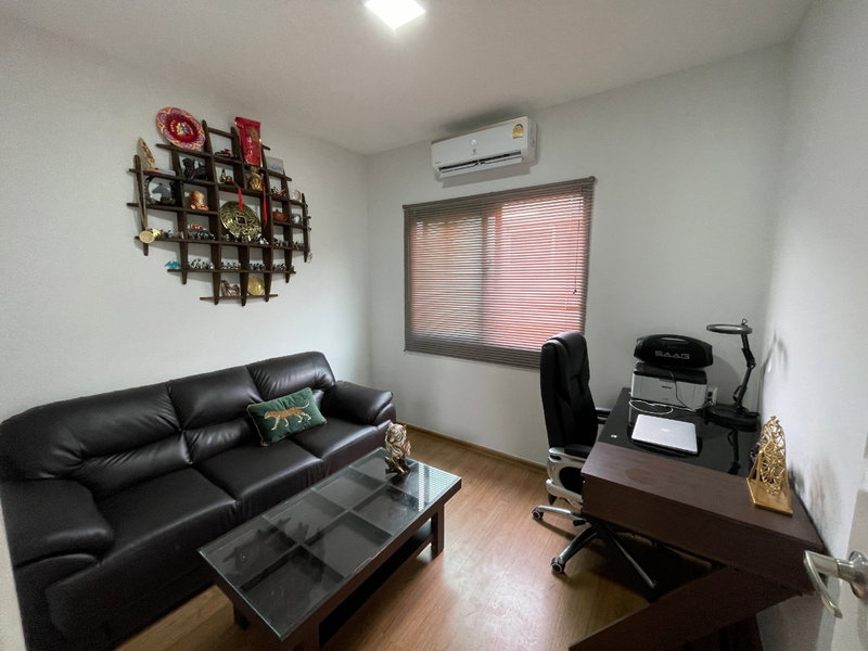ทาวน์โฮมให้เช่า : บ้านให้เช่า Townhouse Pleno สุขุมวิท-บางนา 2 พร้อมเข้าอยู่สนใจติดต่อ Line @goodmanpro หรือโทร 0999029