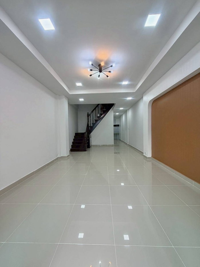 รูป ขายทาวน์เฮาส์อมาตย์วิลล่า สนามบินน้ำ 18 ตร.ว. 3 นอน แต่งใหม่ใกล้กองสลาก ฟรีโอน - รูปที่ 6/20