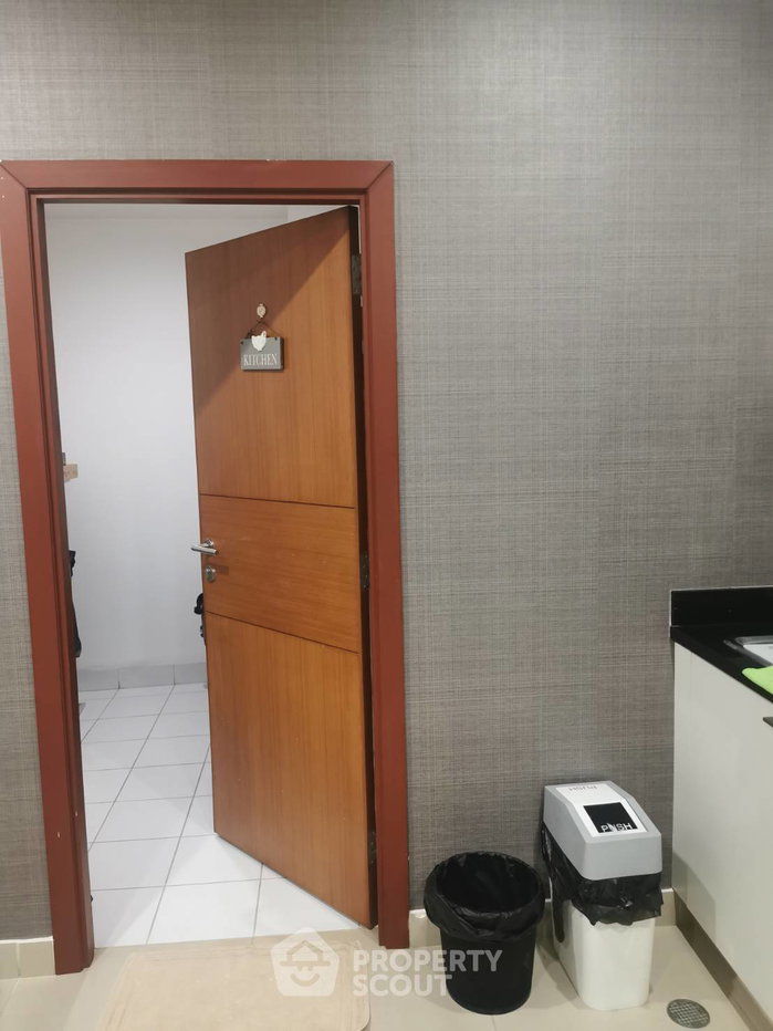 รูป คอนโด 1-ห้องนอน ที่ เดอะ สตาร์ เอสเตท แอท นราธิวาสราชนครินทร์ คอนโดมิเนียม ใน ช่องนนทรี (ID 996825) - รูปที่ 8/9
