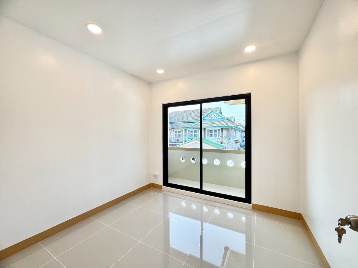 รูป ขายบ้านแฝดพฤกษา 19 วัดลาดปลาดุก 35 ตร.ว. หน้ากว้าง 10 ม. จอดรถ 3 คัน ฟรีโอน - รูปที่ 18/22