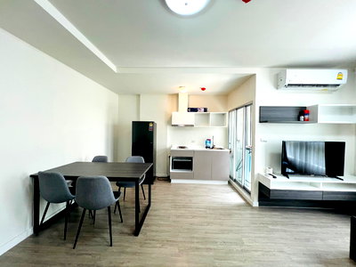 เช่าคอนโด เชียงใหม่ : ✅ให้เช่า ดีคอนโดพิงค์ ชั้น3 แบบ1ห้องนอน ตึกเอ 14,000บาท/เดือน☎️064-792-4426(เบญ)